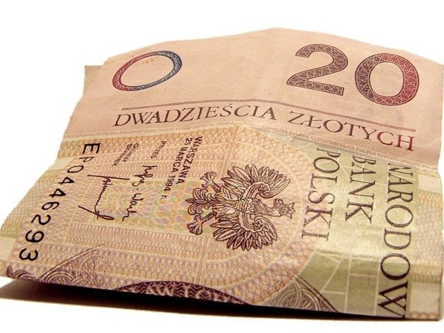 Raty zero procent. Uważaj tu też są kruczki!Roczne użytkowanie karty kredytowej może przekraczać nawet 40 złotych