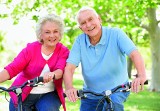Aktywny senior to szczęśliwy, zdrowszy człowiek. Warto ćwiczyć. Sposoby na zdrowsze życie i energię. Porady dla seniorów