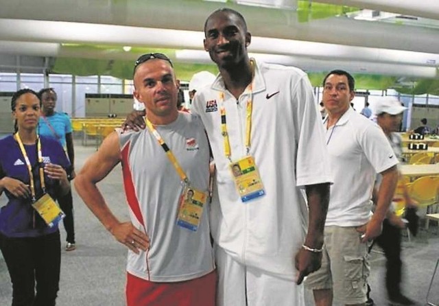 Marcin Nowak i słynny amerykański koszykarz Kobe Bryant