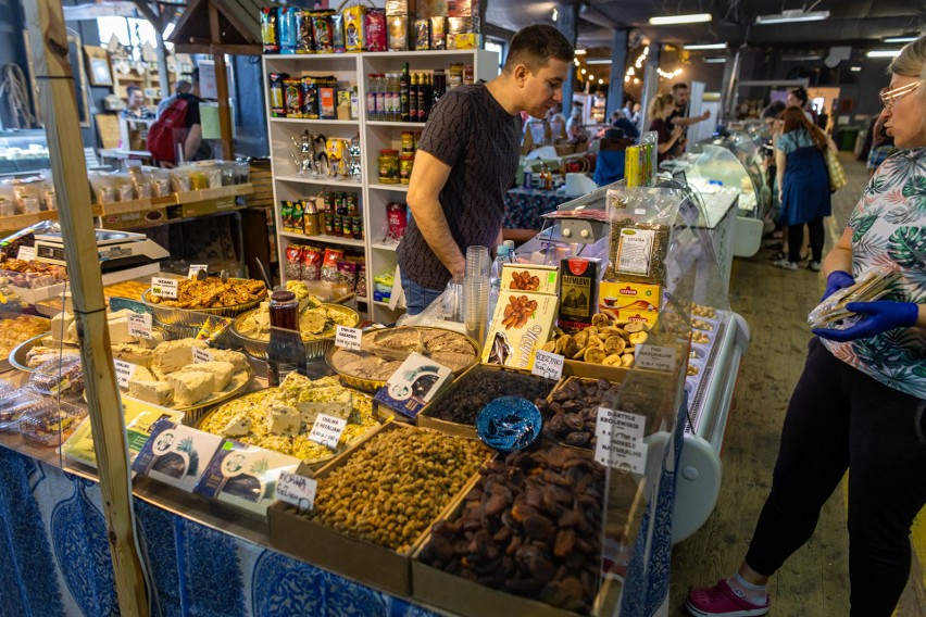 Szczeciński Bazar Smakoszy i Pchli Targ w Off Marinie. To pierwsza wakacyjna edycja wydarzenia [ZDJĘCIA]