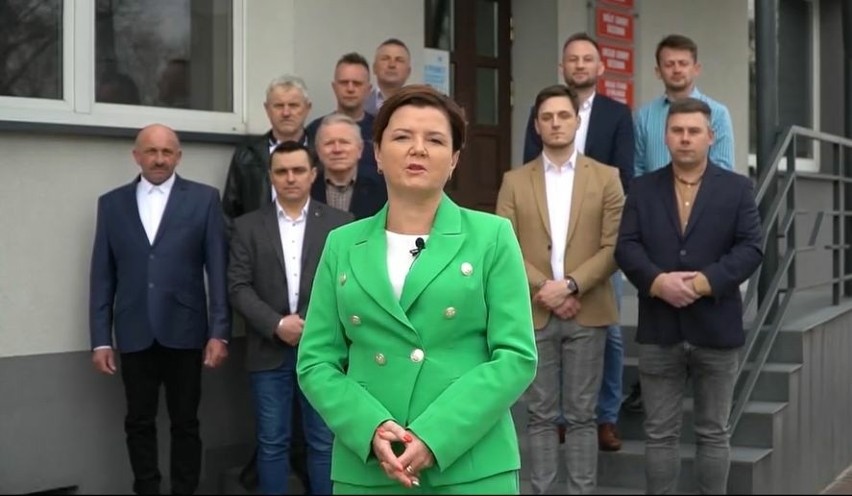 Justyna Łochowska-Kucharek i jej drużyna kandydatów do Rady...