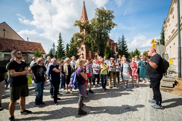 Wycieczki po Starym Fordonie, organizowane przez jego miłośników, cieszą się zawsze dużym powodzeniem