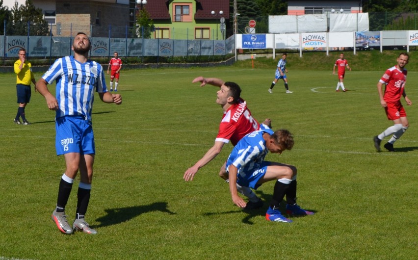 Lider Kolejarz Stróże lepszy od Grodu Podegrodzie! [Zdjęcia]