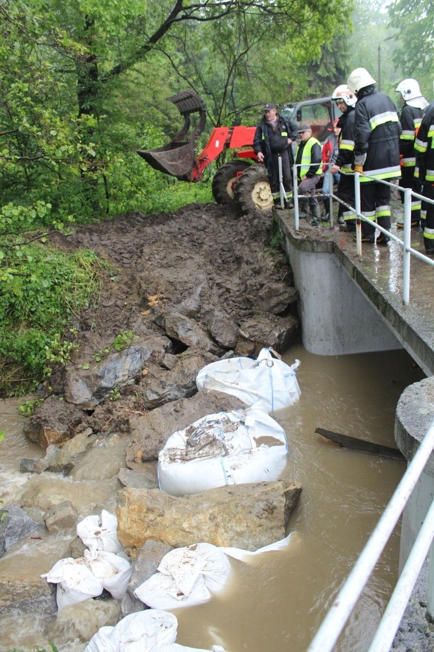 Powódź 2014: Ewakuacja na Śląsku. Dramat mieszkańców Skoczowa [AKTUALIZACJA, ZDJĘCIA]