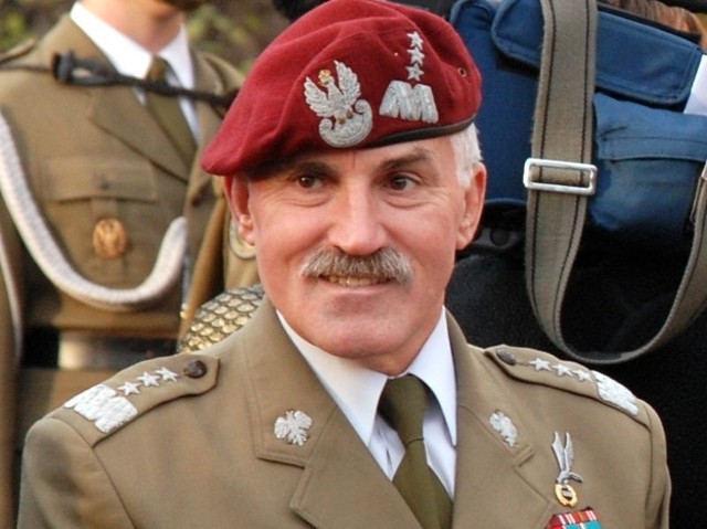 Gen. Mieczysław Bieniek, najsławniejszy żołnierz w kraju, dowodził wojskami m.in. w Afganistanie i na Bałkanach, doradca NATO