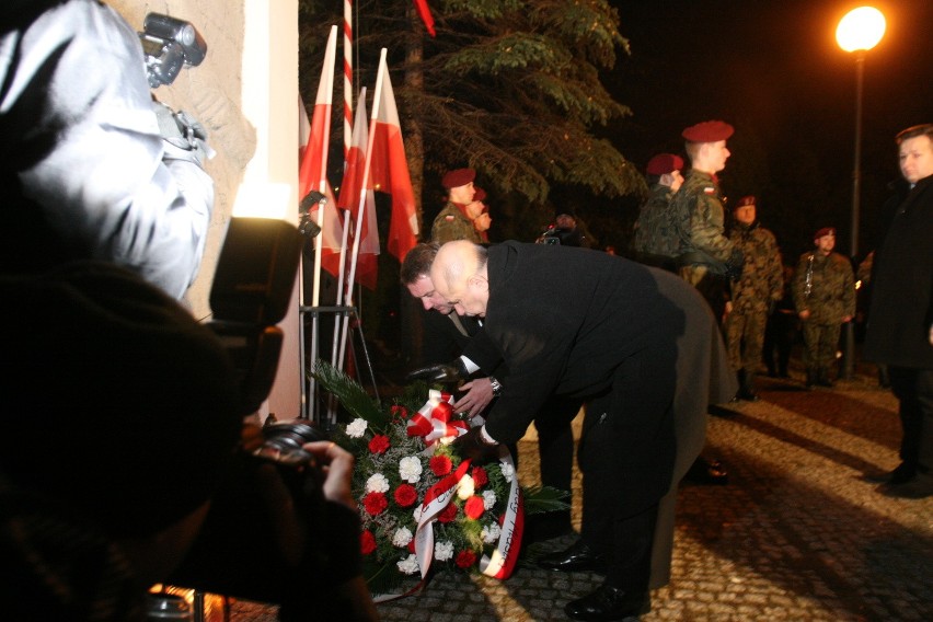 Święto Niepodległości w Bielsku-Białej: Apel Poległych na cmentarzu Wojska Polskiego