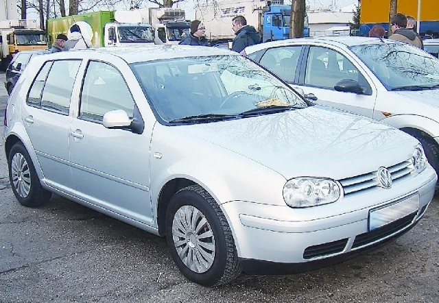Volkswagen golf, sprowadzony z Niemiec, rocznik 2000, silnik diesla 1,8 TDI, przebieg 168 tys. km, cena 16.200 zł plus opłaty (fot. Czesław Wachnik)