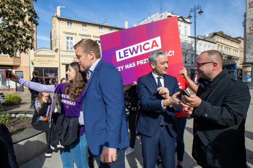 W niedzielę (15 września) specjalnym autokarem, tzw....