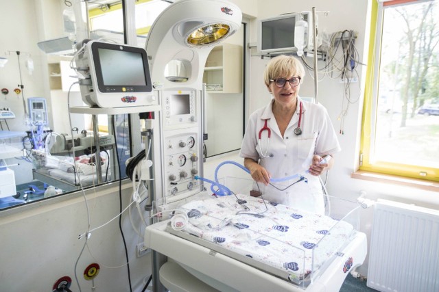 - Zestawy umożliwiają prowadzenie nieinwazyjnego wspomagania oddechu - mówi Bogusława Jemioł-Wojakowska, kierownik Oddziału Neonatologii.