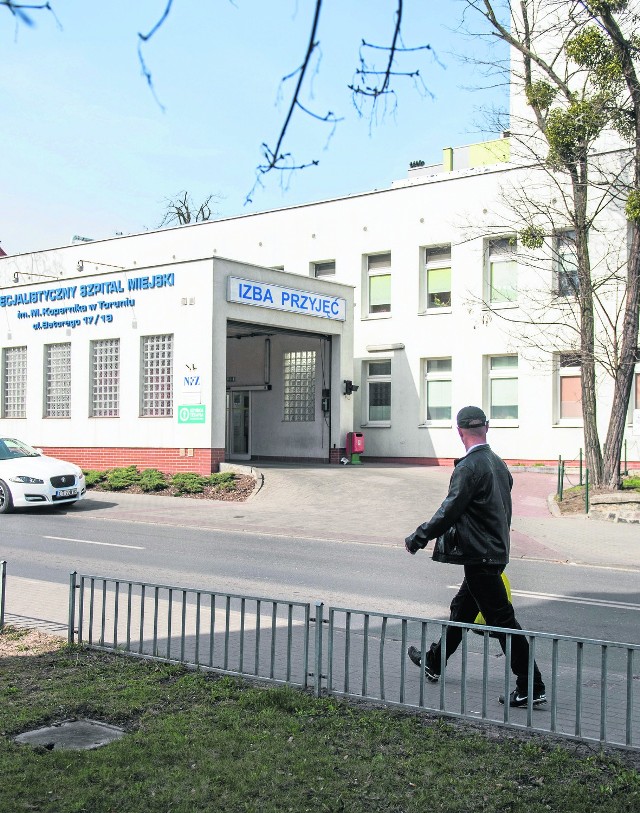 W Specjalistycznym Szpitalu Miejskim w Toruniu wolne terminy na zabieg są na wrzesień 2021 roku. W kolejce czekają 534 osoby.