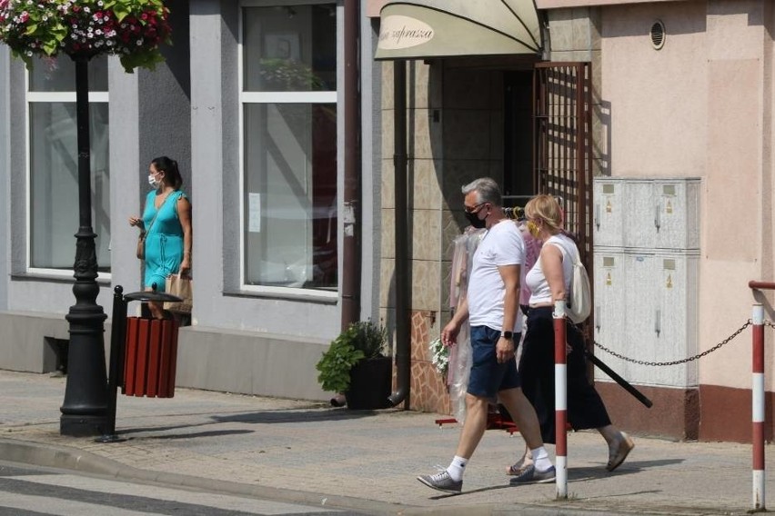 Koronawirus w powiecie wieluńskim. 68 mandatów i 771 pouczeń w czerwonej strefie ZDJĘCIA