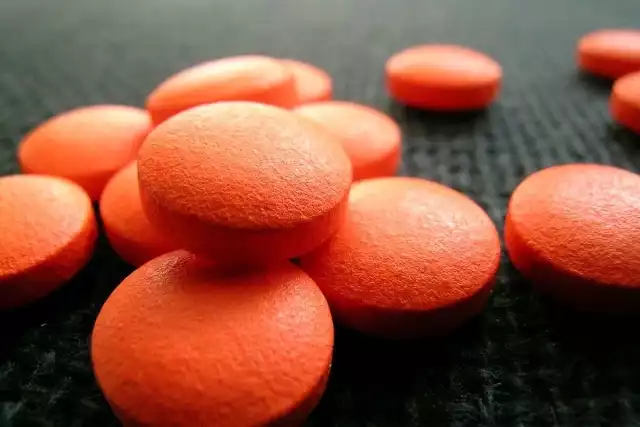 (Zdjęcie ilustracyjne) Farmaceuci ostrzegają: Uwaga, dzieciaki odurzają się tabletkami na kaszel
