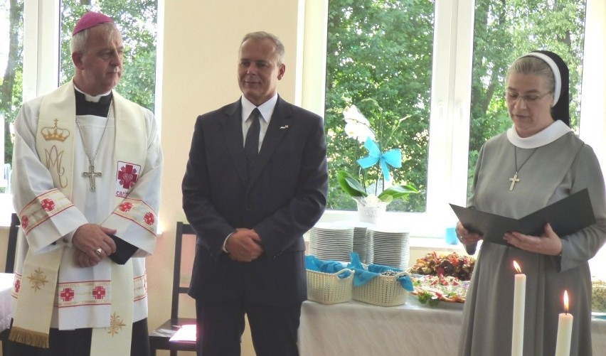 Nowa placówka Caritas Diecezji Kieleckiej w Piasku Wielkim. Poświęcił biskup Jan Piotrowski