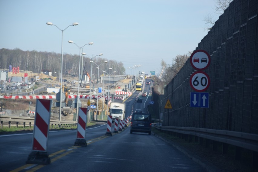 Drogowcy pracują także na ul. Pszczyńskiej, przez co...