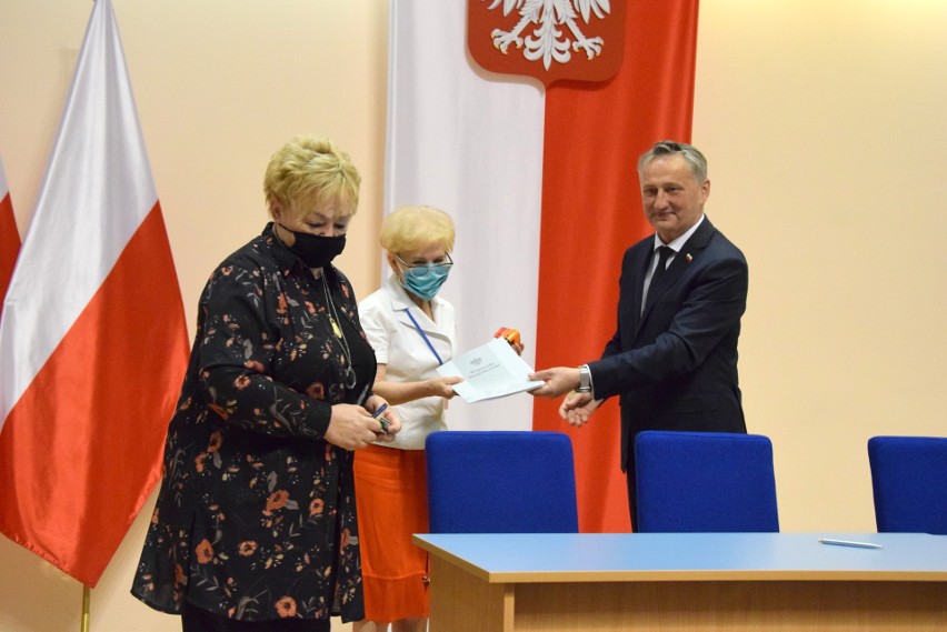 Gmina Stąporków dostała spore pieniądze na "opiekę wytchnieniową" (WIDEO, zdjęcia)