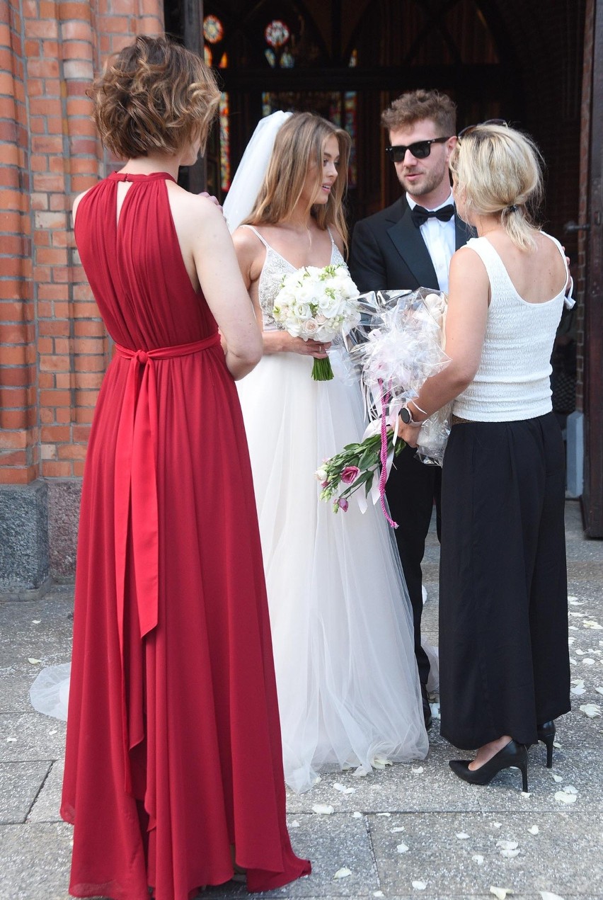 To był ślub roku! Joanna Opozda i Antek Królikowski powiedzieli sobie "tak". Panna młoda wyglądała przepięknie! Zobaczcie zdjęcia