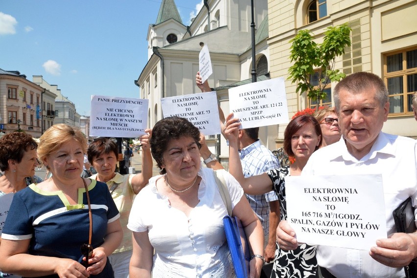 Protest w sprawie budowy elektrowni na słomę