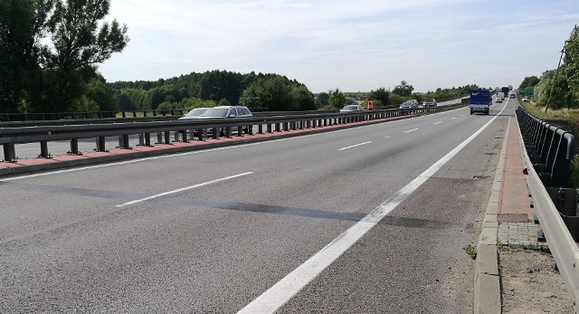 Utrudnienia na Obwodnicy Trójmiasta już od poniedziałku, 10 czerwca! Kierowcy muszą się nastawić na spore utrudnienia. Droga zostanie zwężona na dojeździe do autostrady A1, między Straszynem a Rusocinem.