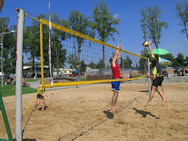 Zawodnicy rywalizowali ze sobą na boiskach w Miejskim Ośrodku Sportu w Żninie.