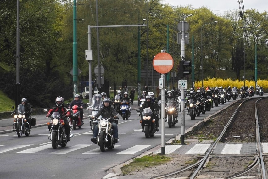 Parada motocyklistów w Poznaniu. Rozpoczął się sezon!