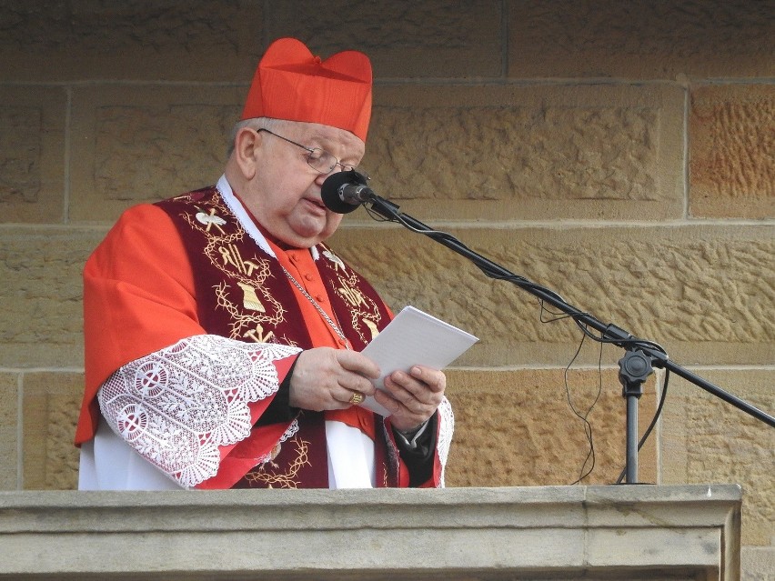 Kardynał Stanisław Dziwisz w mocnych słowach zaapelował do...