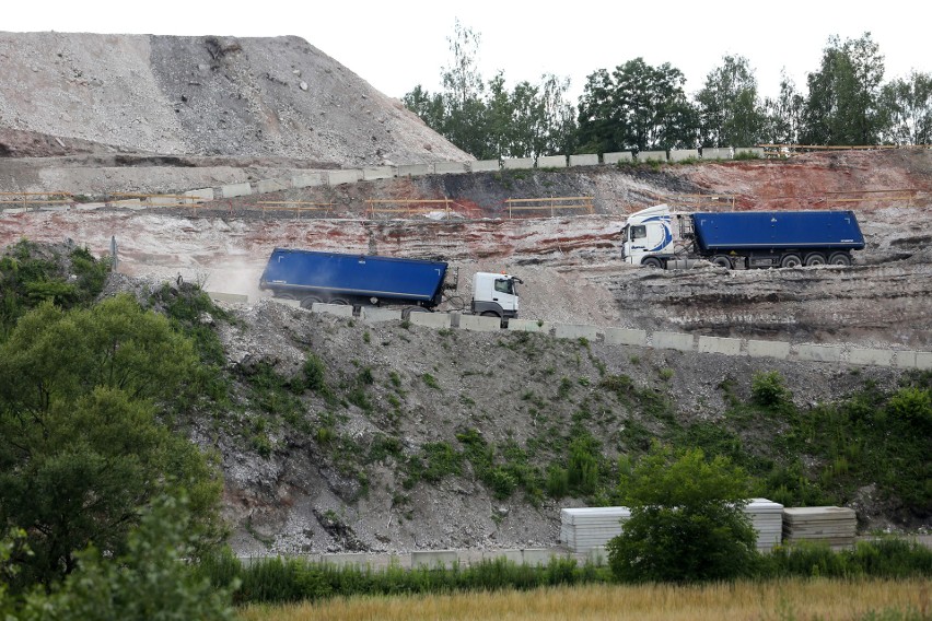 Budowa Trasy Łagiewnickiej w Krakowie. Trwają wielkie wykopy [GALERIA]