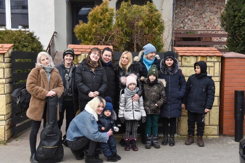 Ukraińska grupa w niedzielę (6 marac), tuż przed wyjazdem z...