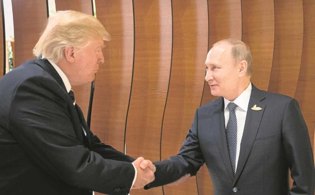 Donald Trump i Władimir Putin. Pierwsze spotkanie prezydentów. Wyglądali jak starzy kumple