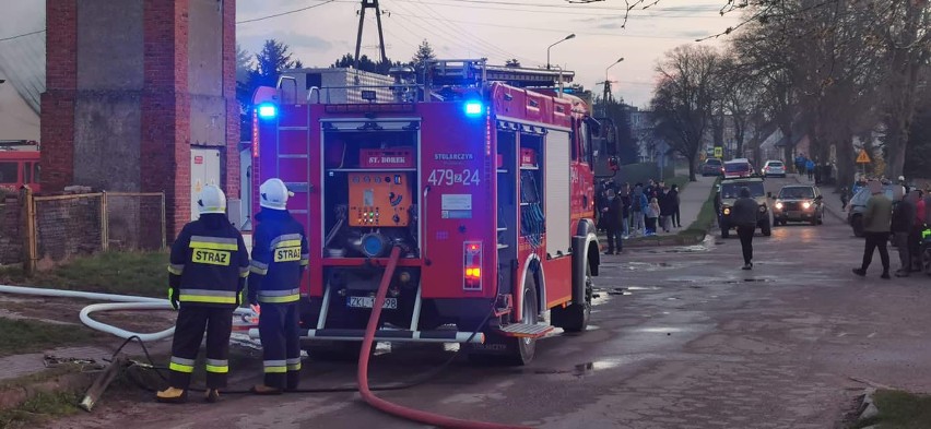 Pożar w Drzonowie w pow. kołobrzeskim. Ogień na poddaszu