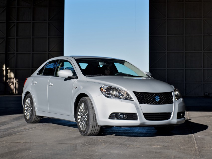 Suzuki Kizashi / Fot. Suzuki