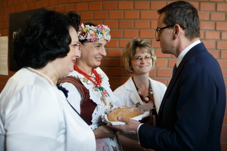 Premier Mateusz Morawiecki odwiedził Śląsk. Mówił m.in. o smogu i górnictwie. Rząd sfinansuje pomnik Korfantego w Warszawie ZDJĘCIA