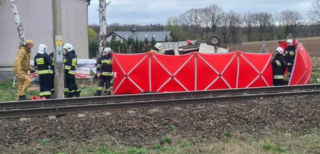 Zderzenie pociągu z samochodem dostawczym pod Białogardem