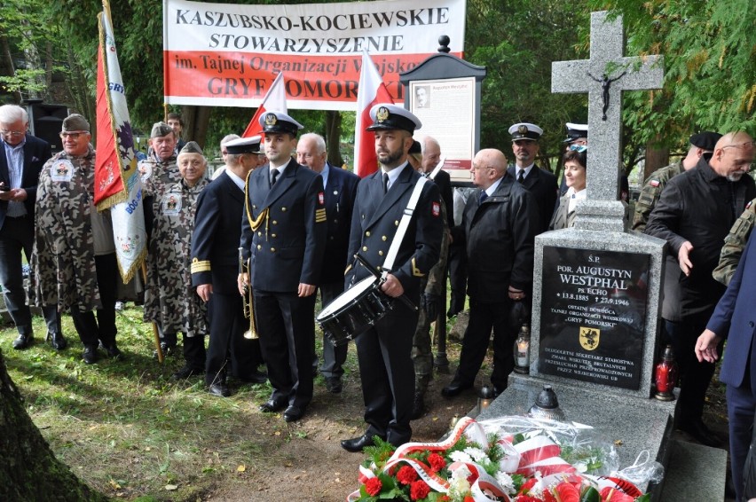 Uroczystości odbyły się na Starym cmentarzu w Wejherowie...