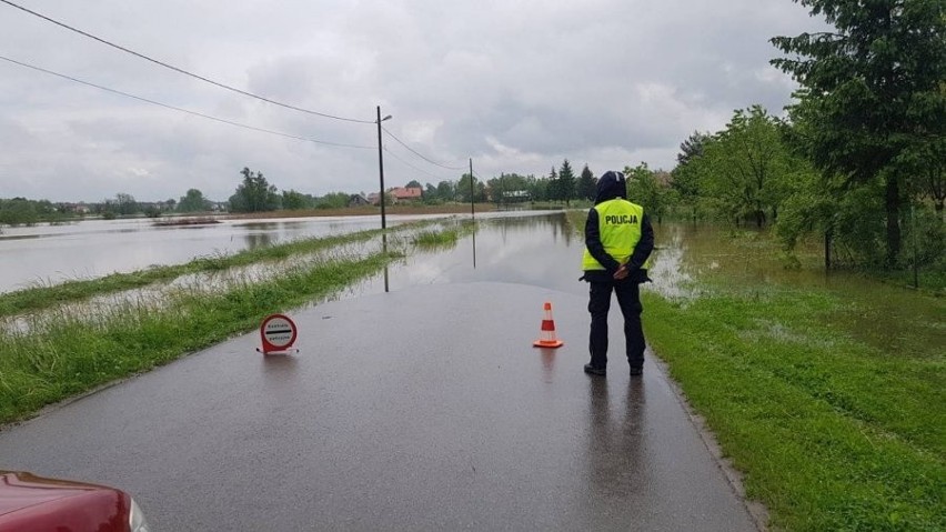 Sprawdź, które drogi na Podkarpaciu nadal są nieprzejezdne z powodu podtopień