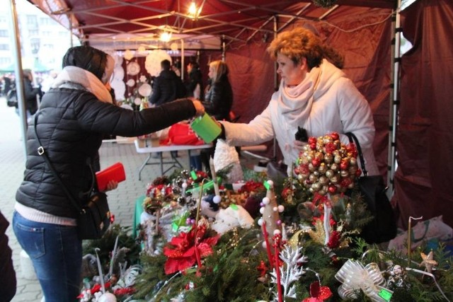 Tak wyglądał przed rokiem kiermasz świąteczny na Placu Wolności w Dąbrowie Górniczej