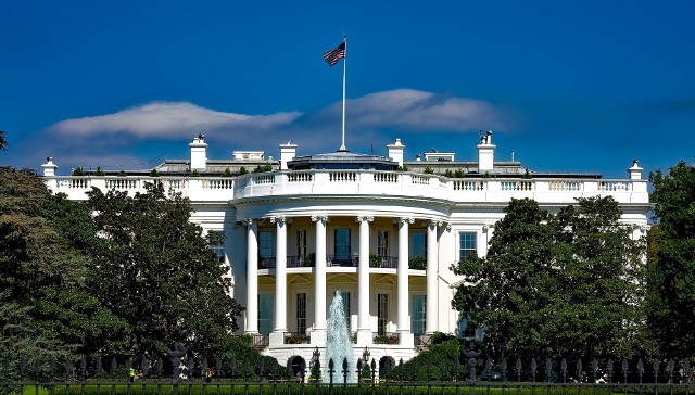 Biały Dom w Waszyngtonie. Zdjęcie ilustracyjne.
