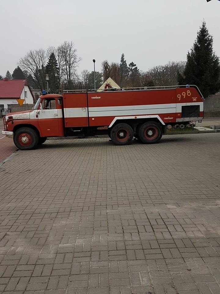 Strażacy z Dobiegniewa sprzedają wóz strażacki. Ma prawie