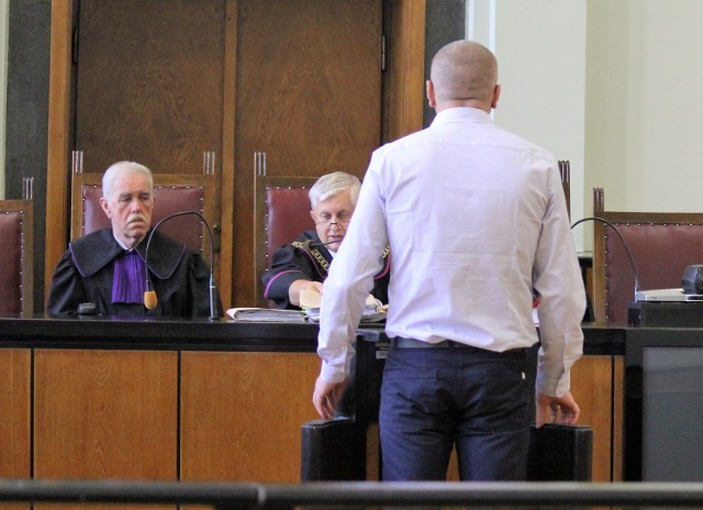 Proces trzech braci i ich ojca, oskarżonych o porwanie, toczył się przed Sądem Okręgowym w Przemyślu.