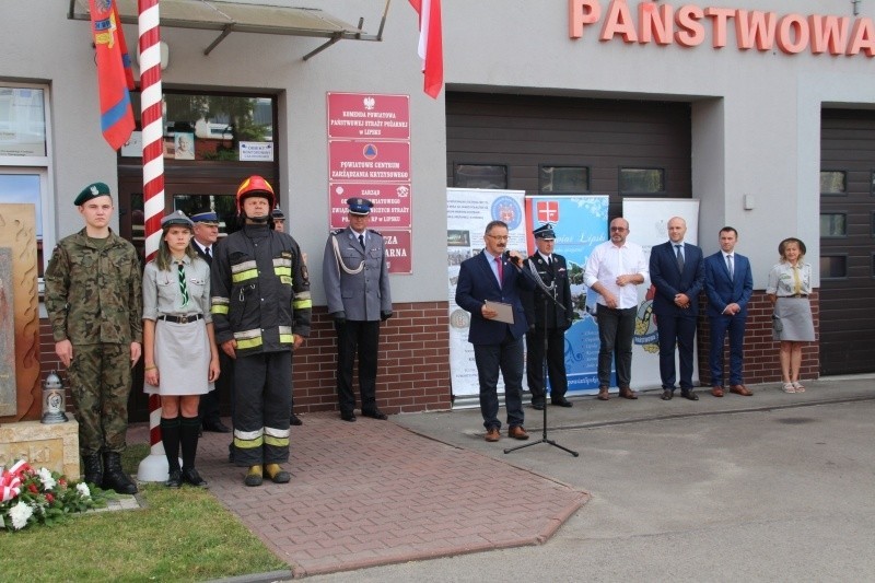 Władze powiatu lipskiego uczciły rocznicę Powstania...