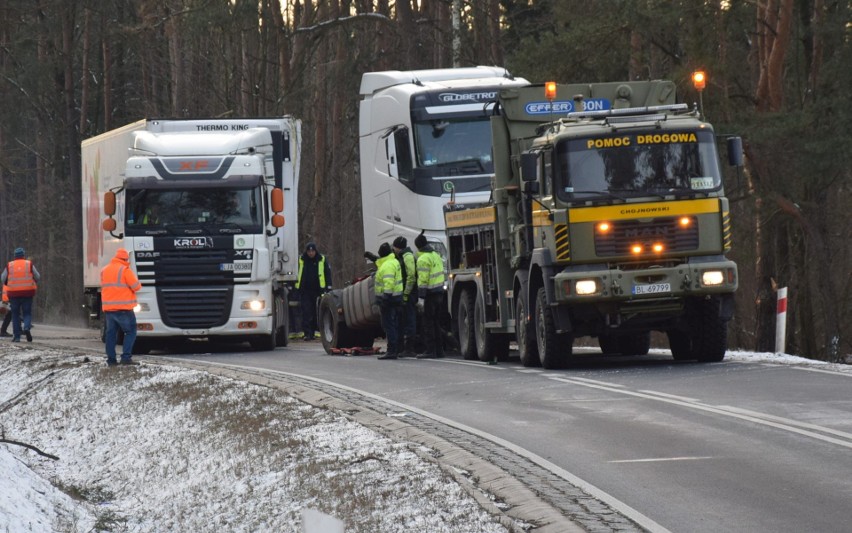 Wypadek w Szwendrowym Moście, na DK 53. 8.01.2022 