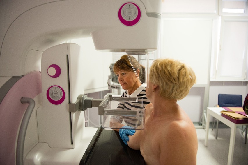 Mammografia w szpitalu wojewódzkim w Toruniu.