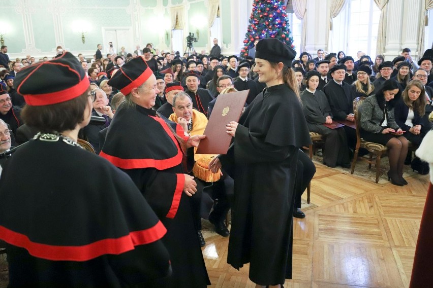 Przyznanie tytułu doktora Honoris Causa Profesor Coral...