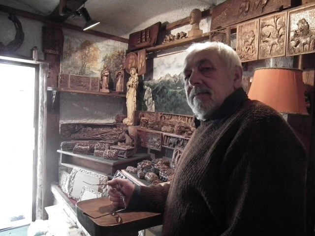Rzeźbienie w drewnie to wielka sztuka. Eugeniusz Lutycz taką właśnie sztuką trudni sie od dziesięcioleci.