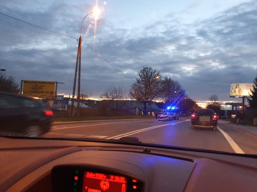 Zderzenie na ul. Turystycznej w Lublinie. Interweniowała policja. Zobacz zdjęcia