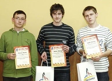 Zwycięzcy z najstarszej grupy (od lewej): Mateusz Kandzia,  Martin Kołodziej, Rafał Kołodziej. 