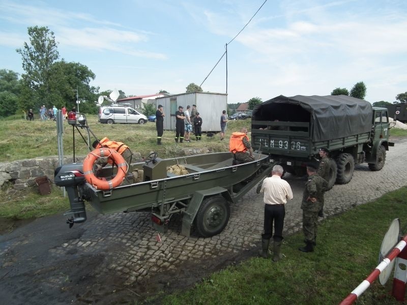 Tak ratowano prom w Połęcku