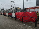 Tragedia w Bydgoszczy. Nie żyje kobieta potrącona przez tramwaj w Fordonie. Do wypadku doszło na przejściu dla pieszych [zdjęcia]