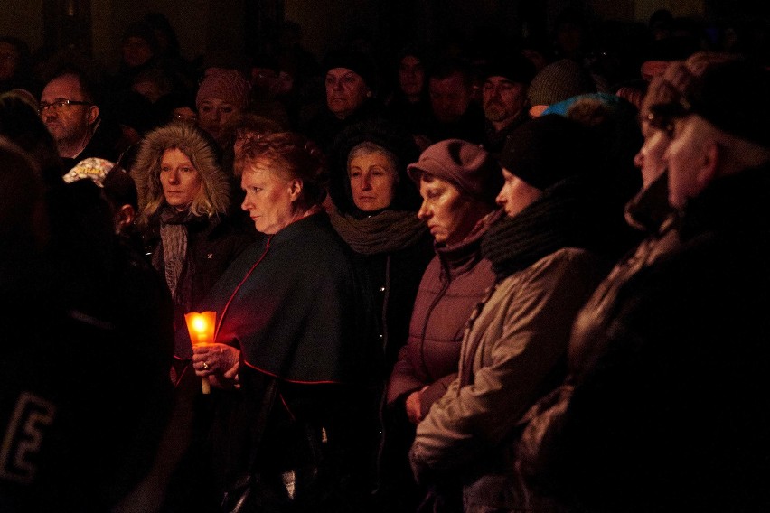 Procesja drogi krzyżowej po Starym Mieście w Lublinie (ZDJĘCIA)