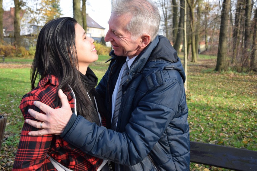 Cheryl na razie przyleciała do Polski na 3-miesięcznej wizie...