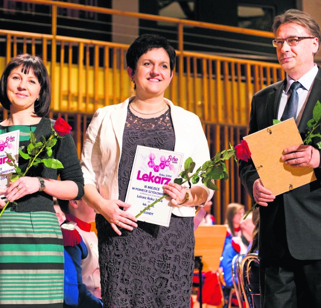 Wyróżniona trójka lekarzy (od lewej): Justyna Zajączkowska, Ewa Molenda, Zbigniew Stępień.